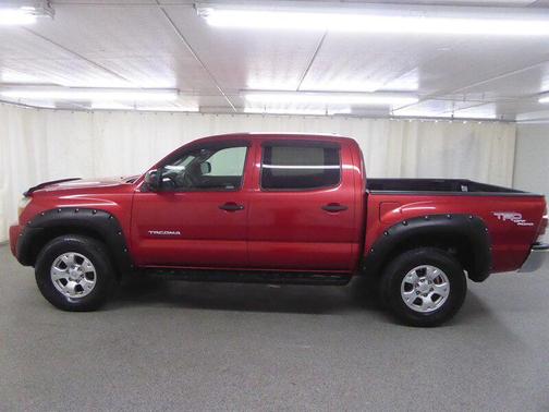 Barcelona Red Metallic 2011 Toyota Tacoma Double Cab
