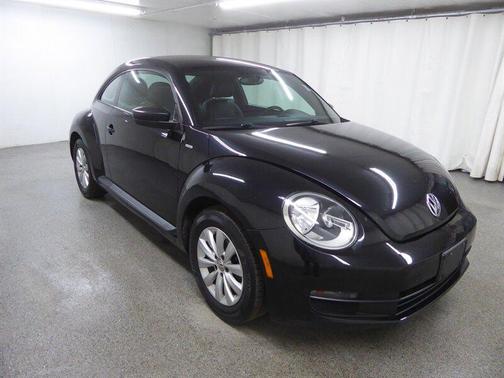 2016 Volkswagen Beetle 1.8T Wolfsburg Edition w/PZEV
