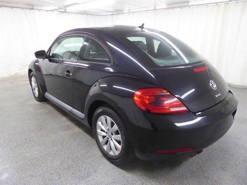 2016 Volkswagen Beetle 1.8T Wolfsburg Edition w/PZEV