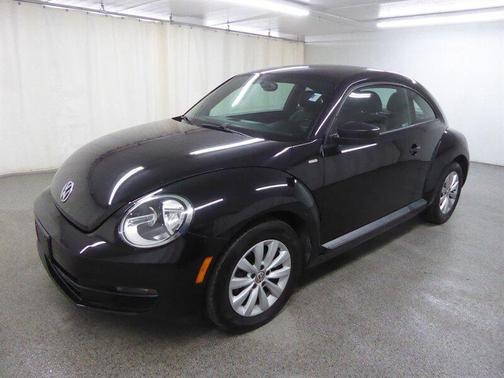 2016 Volkswagen Beetle 1.8T Wolfsburg Edition w/PZEV