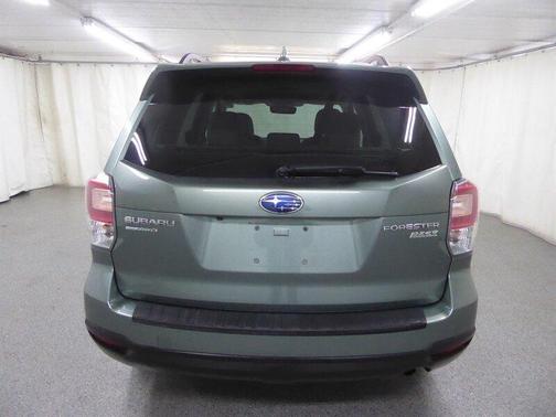 Jasmine Green Metallic 2017 Subaru Forester 2.5i Premium