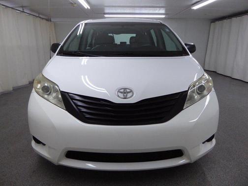 2014 Toyota Sienna L