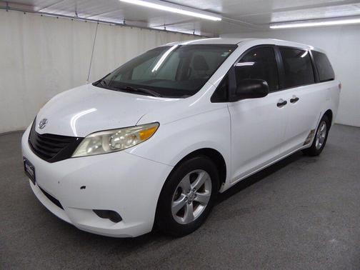 2013 Toyota Sienna SE