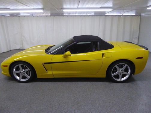 2005 Chevrolet Corvette Base