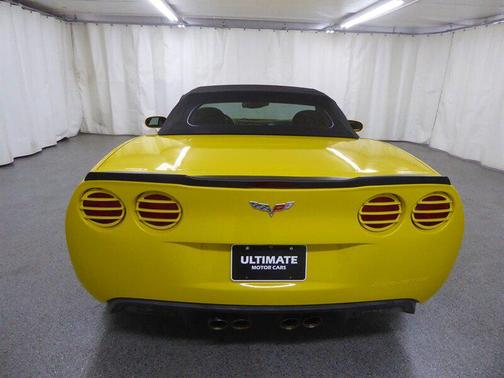2005 Chevrolet Corvette Base
