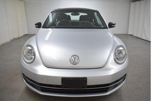 2012 Volkswagen Beetle Base