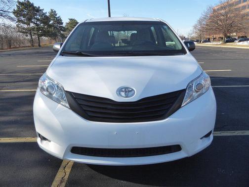 2016 Toyota Sienna L