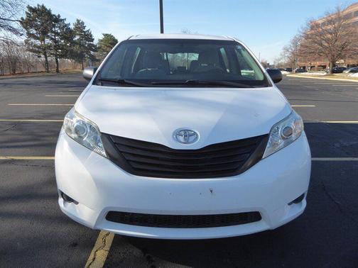 2016 Toyota Sienna L