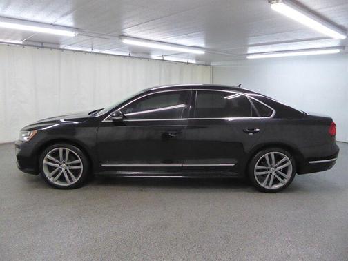 2016 Volkswagen Passat 1.8T R-Line