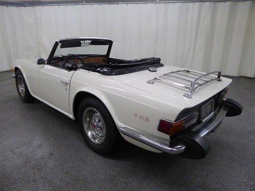 1976 Triumph TR6 Base