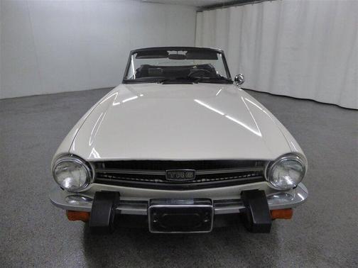 1976 Triumph TR6 Base
