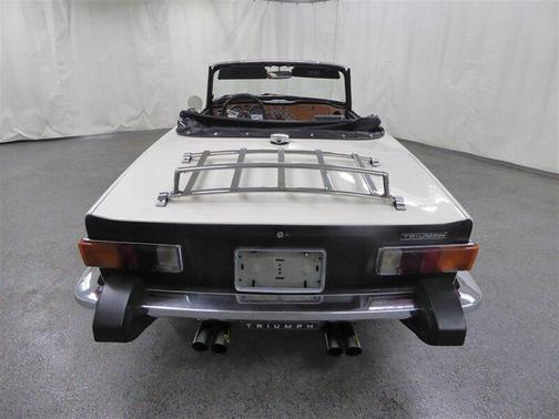 1976 Triumph TR6 Base