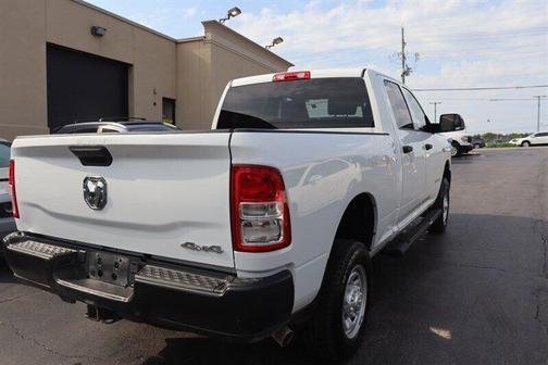 Bright White Clearcoat 2022 RAM 2500 Tradesman Crew Cab 4x4 6'4' Box