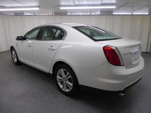 2009 Lincoln MKS Base