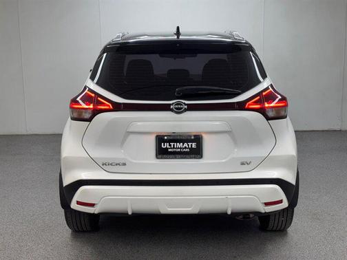 2022 Nissan Kicks SV