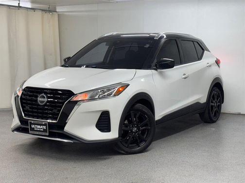 2022 Nissan Kicks SV