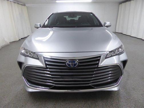 Celestial Silver Metallic 2021 Toyota Avalon Hybrid XLE