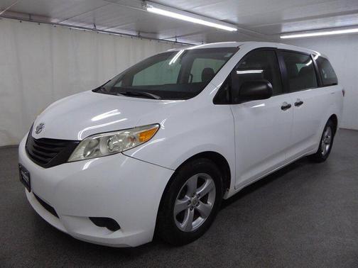 2016 Toyota Sienna L
