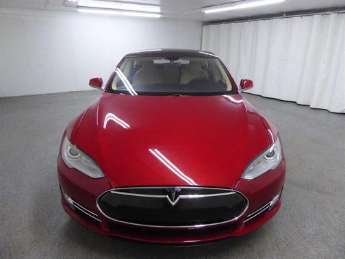 2013 Tesla Model S Performance