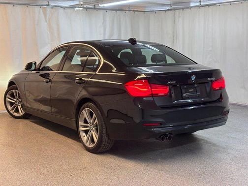 2018 BMW 330 xDrive