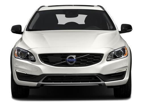 2015 Volvo V60 Cross Country T5