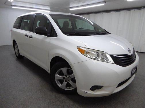 2017 Toyota Sienna SE