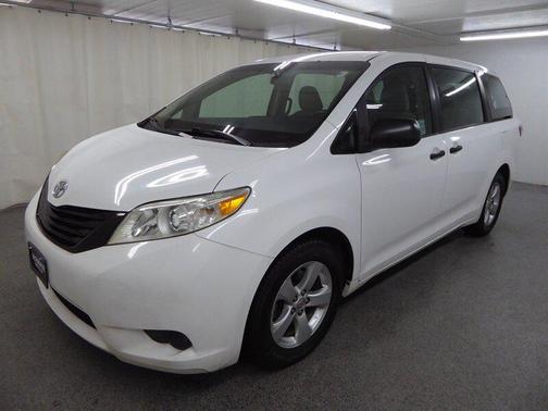 2017 Toyota Sienna SE