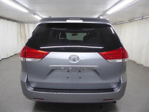 2013 Toyota Sienna XLE