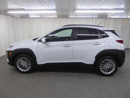 Chalk White 2021 Hyundai KONA SEL