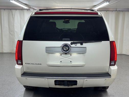 2007 Cadillac Escalade Base