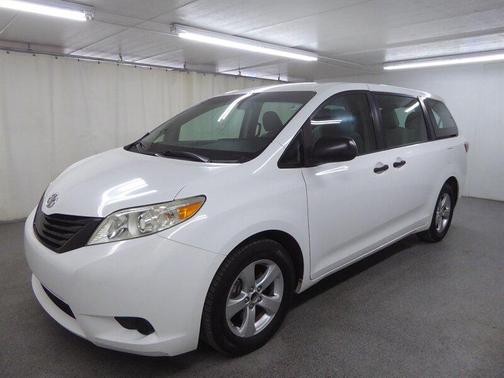 2017 Toyota Sienna SE