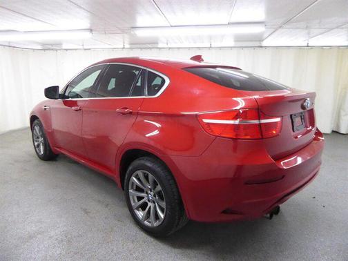 2010 BMW X6 M 