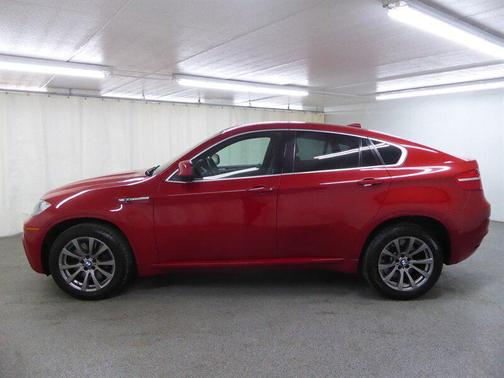 2010 BMW X6 M 