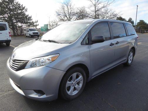 2013 Toyota Sienna SE