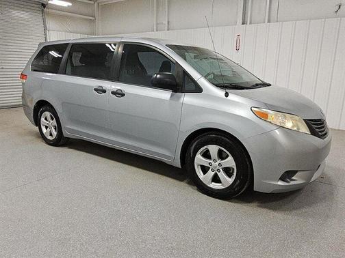 2013 Toyota Sienna SE