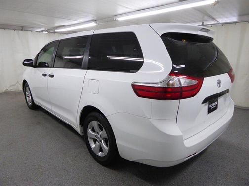 2016 Toyota Sienna L