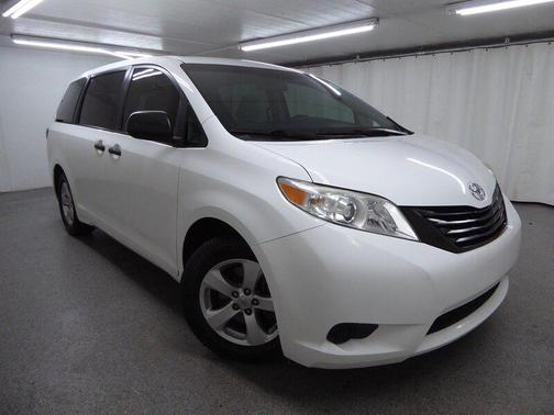 2016 Toyota Sienna L