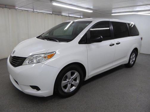 2016 Toyota Sienna L