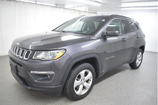 Granite Crystal Metallic Clearcoat 2018 Jeep Compass Latitude