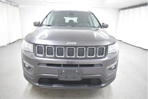 Granite Crystal Metallic Clearcoat 2018 Jeep Compass Latitude