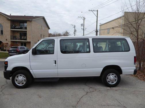 2013 Ford E350 Super Duty XL