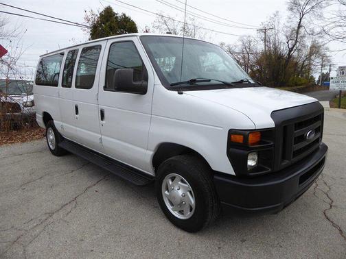 2013 Ford E350 Super Duty XL