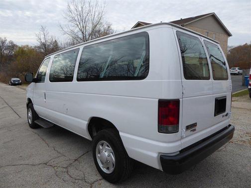 2013 Ford E350 Super Duty XL