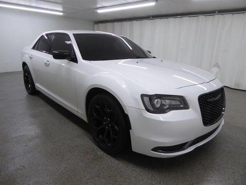 2018 Chrysler 300 Touring