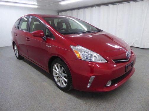 2013 Toyota Prius v Five