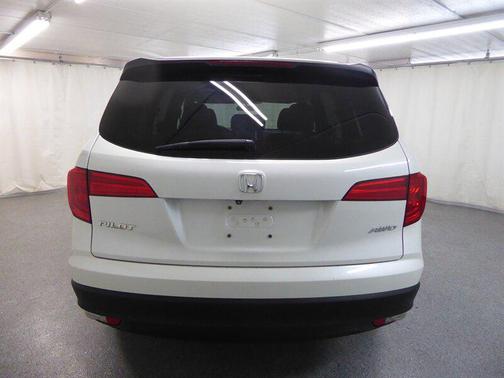 2016 Honda Pilot LX