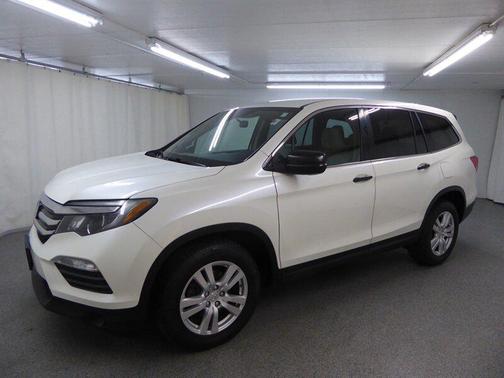 2016 Honda Pilot LX