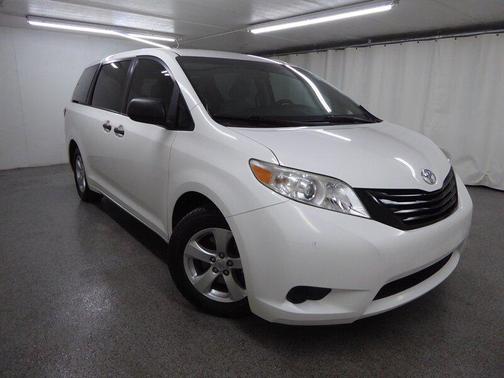2016 Toyota Sienna L