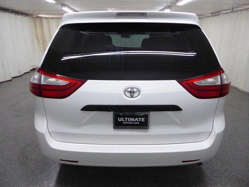 2016 Toyota Sienna L