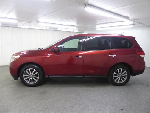 2016 Nissan Pathfinder S